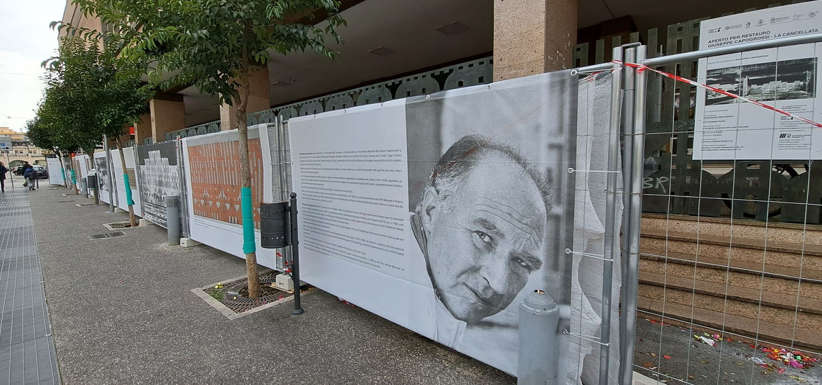 teli microforati personalizzati per recinzione di cantiere